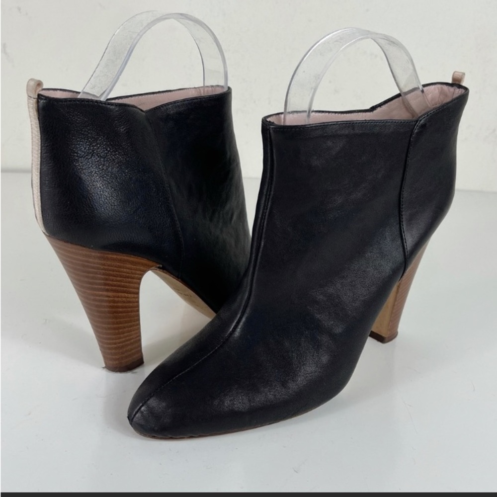 Sarah Jessica Parker SJP serge ankle boot booties black leather stacked heel 37